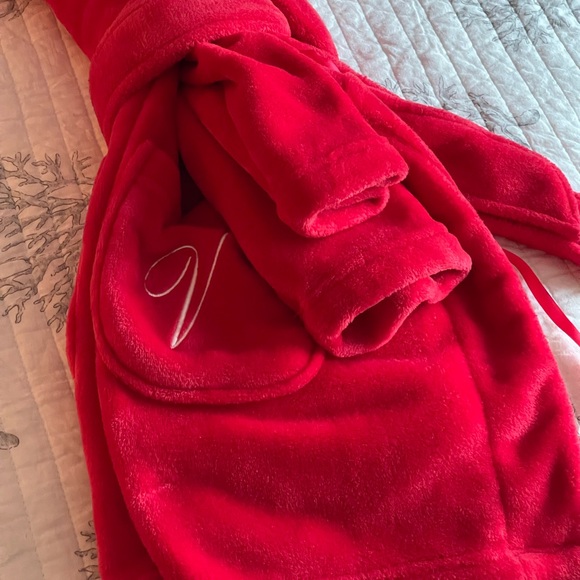 Cozy Red Plush Robe - Picture 3 of 6